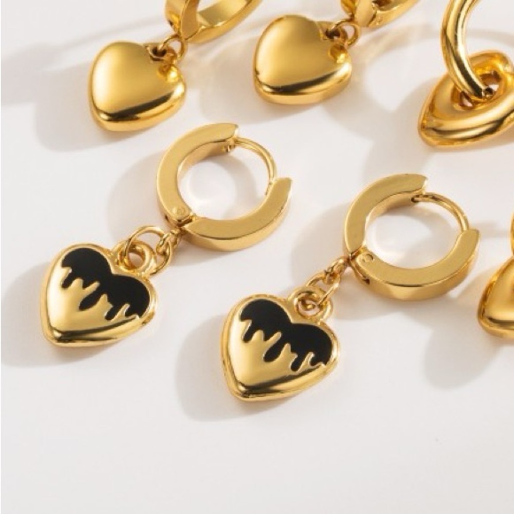 18K Gold Huggie Hoop Dipping Heart Oil Drip Enameled Earrings No Fade Punk Goth - Picture 3 of 8